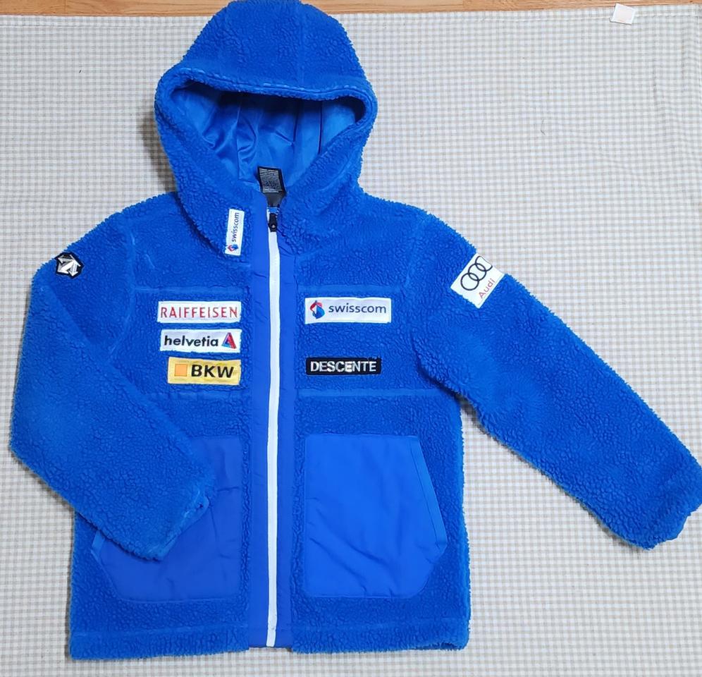 데상트 키즈후리스자켓 사이즈 130