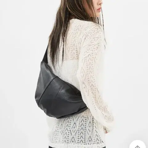 크루아상 레더 스트랩 크로스백 크로와상