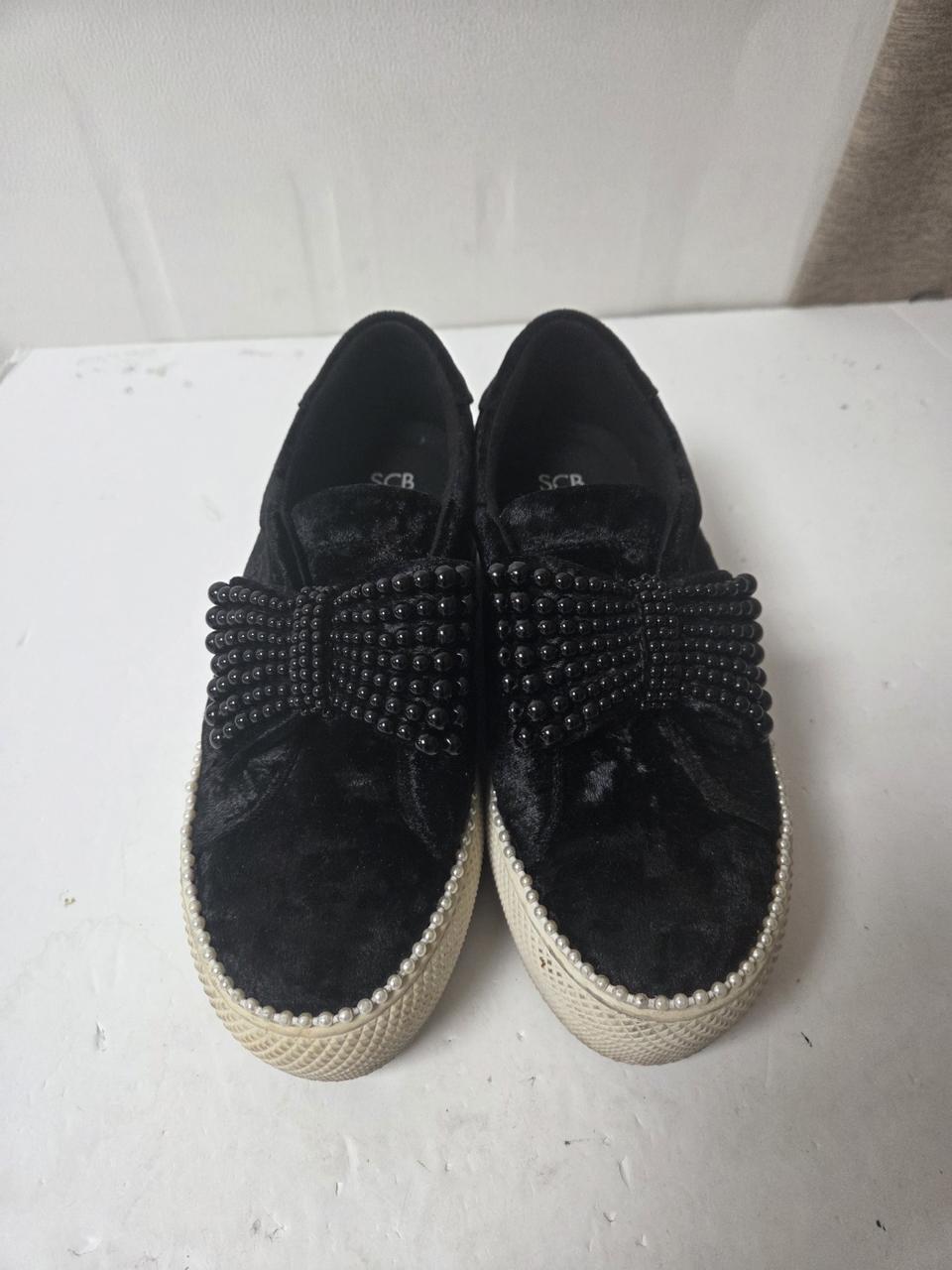 슈콤마보니 진주리본 벨벳 키높이 스니커즈 블랙(250) 