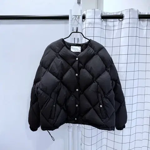 세라비 다운 다이아 숏패딩