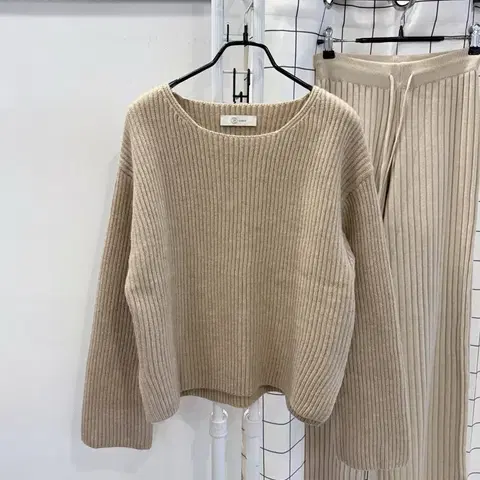 블러썸에이치컴퍼니 울100 골지니트