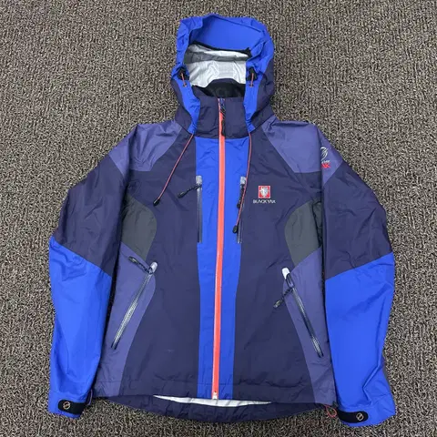 블랙야크 여성 바람막이 자켓 80(2XS)