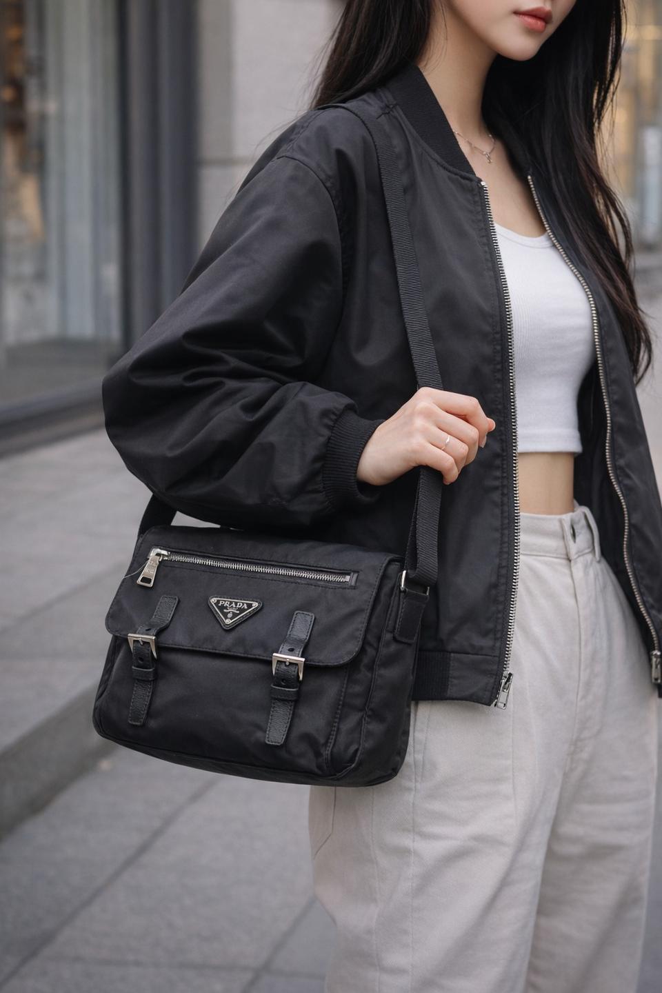 정품 프라다 메신저