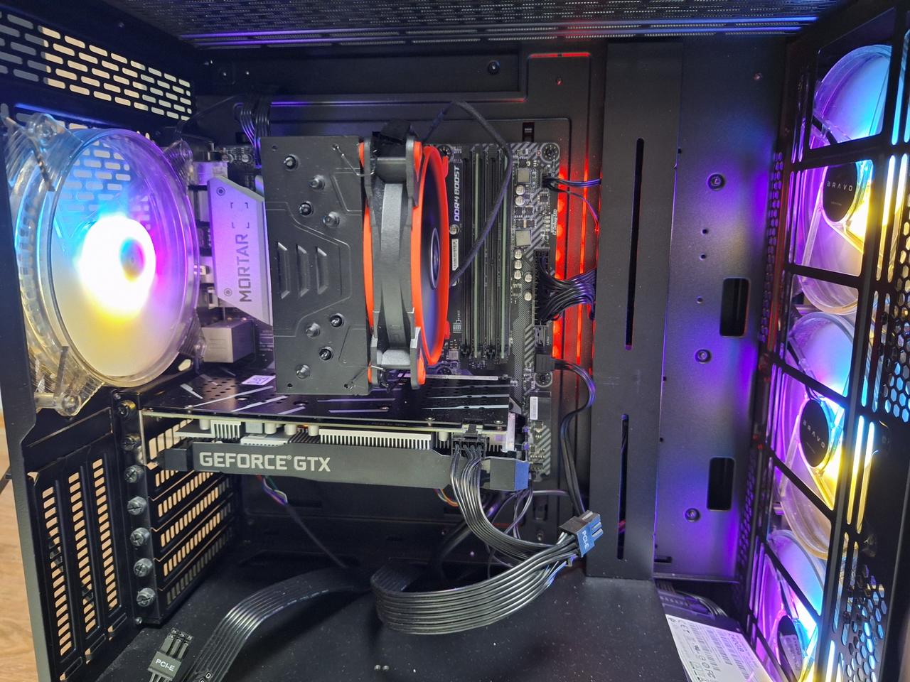 게이밍 PC 본체  Ryzen 5 5600X GTX 1660 SUPER