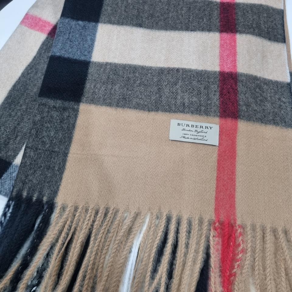 새상품 버버리 캐시미어 머플러