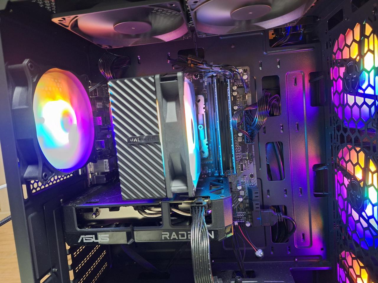 [PC] 신품 게이밍 컴퓨터 Ryzen 7600 RX9060 XT 아이온