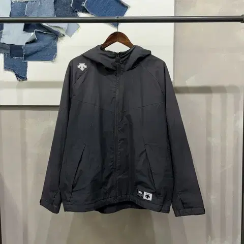 (110) 데상트 운동 캐주얼 후드 바람막이 자켓