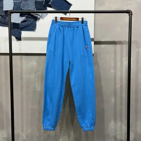 (28~30인치) 키르시 스트릿 캐주얼 로고 자수 밴딩 조거팬츠 바지