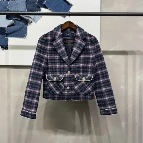 (85) 로맨틱크라운 여성 체크 투포켓 크롭 울 블레이저 자켓