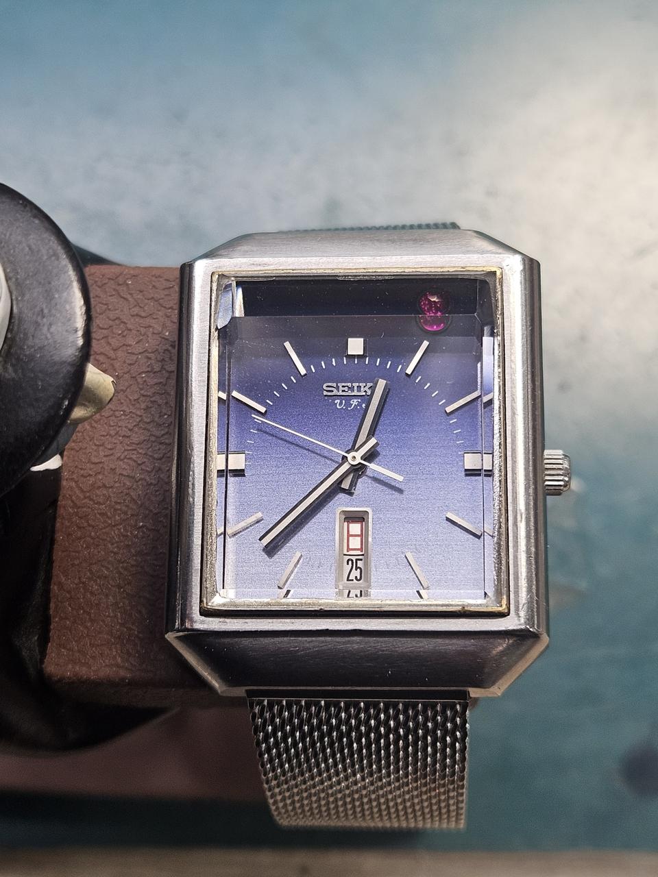 세이코 빈티지 vfa 극희귀템 청판 남성용 시계
