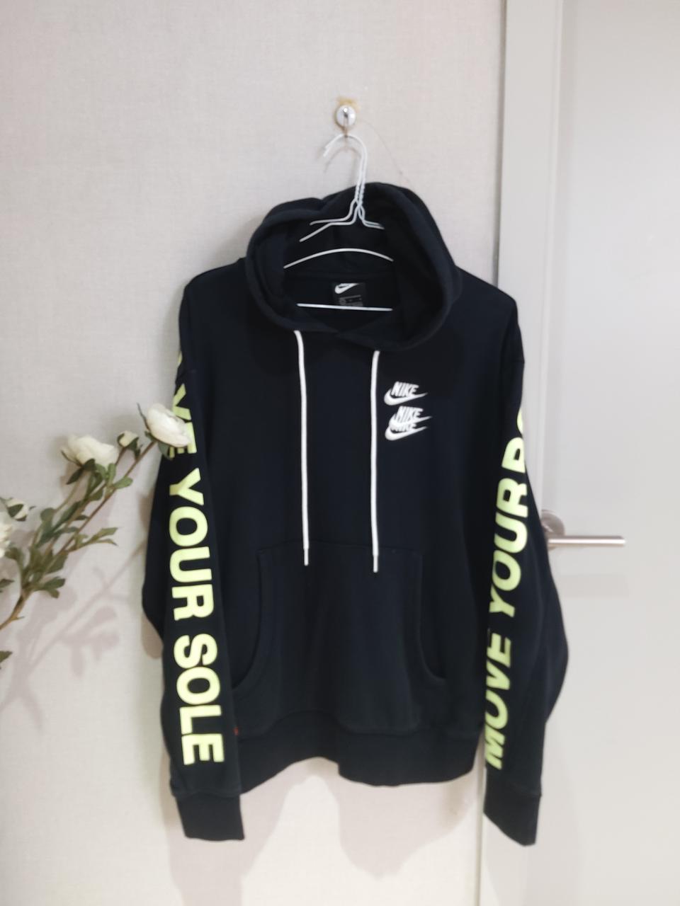 나이키 월드투어 후드티 블랙 L  100ㅡ105