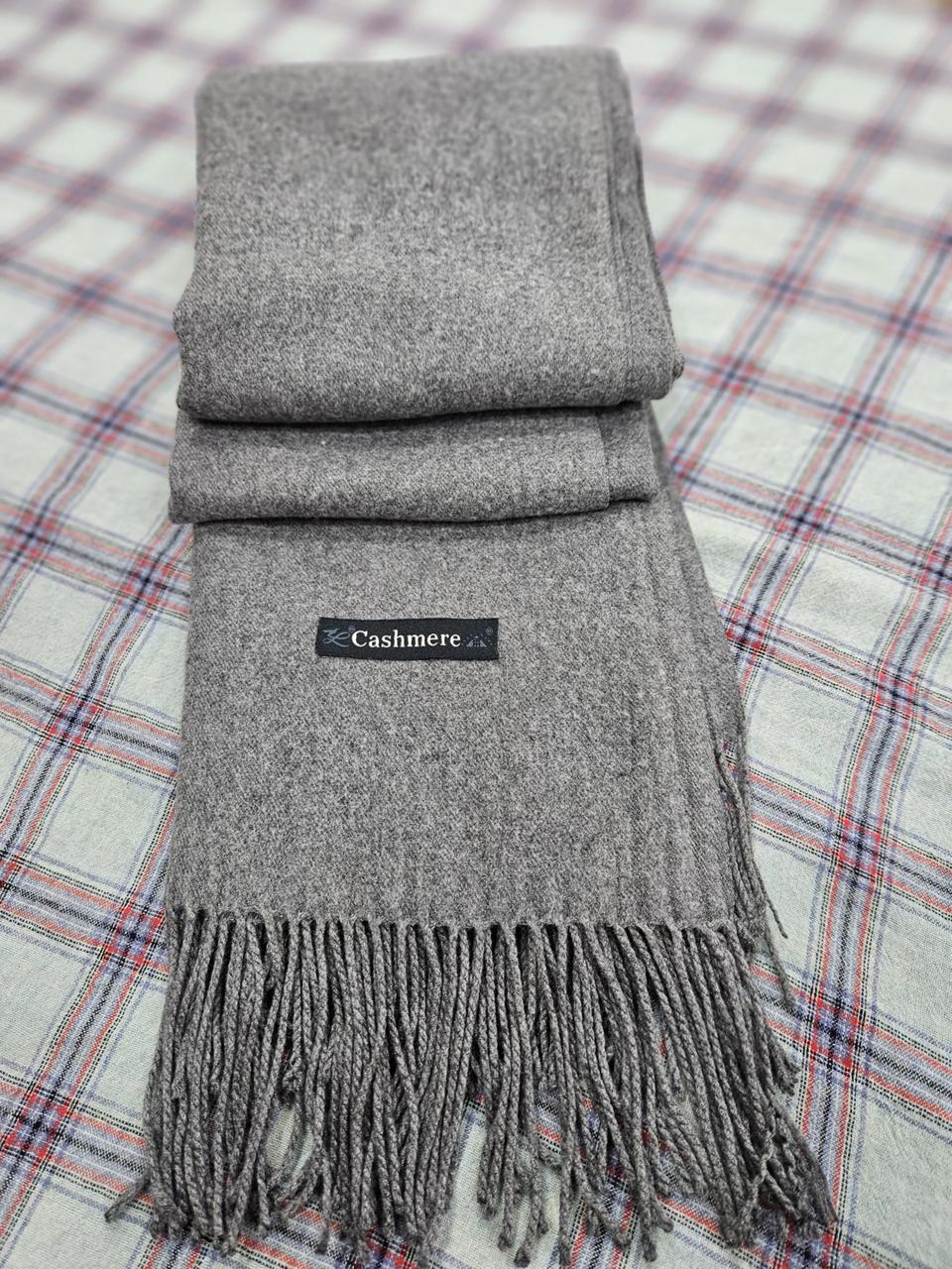 회색 캐시미어 머플러