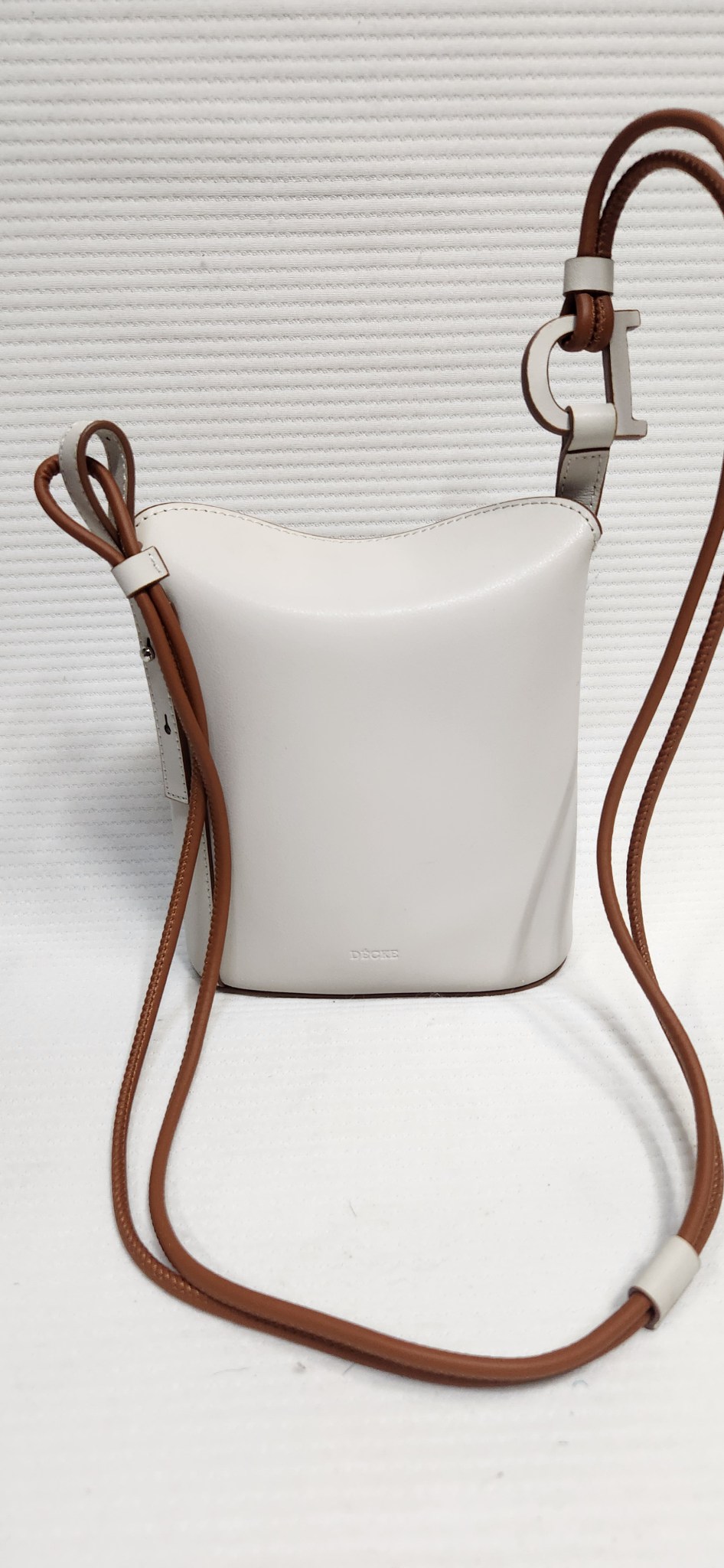 덱케 미니 크로스백. 미니백