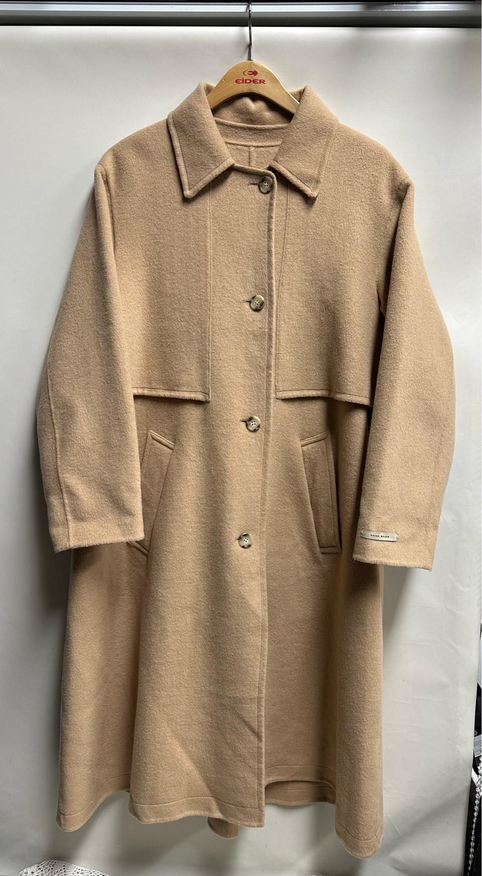 (새상품)육육걸즈 여성 롱 코트 프리사이즈