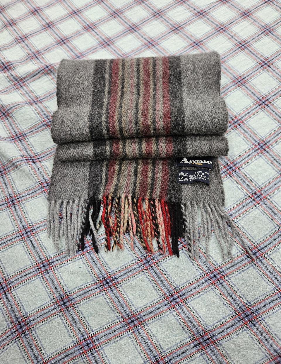 아쿠아스큐텀 캐시미어 100% 머플러