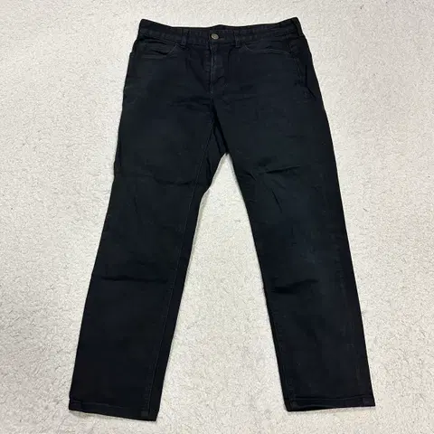 솔리드옴므 블랙진 데님 팬츠 30인치