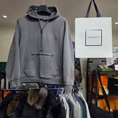 {클로젯}[46][25F/w완신]우영미 더티워싱 백로고 후드티