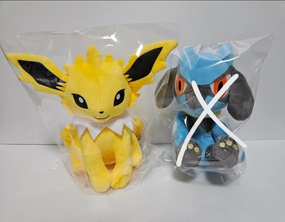 포켓몬 쥬피썬더, 리오르 인형