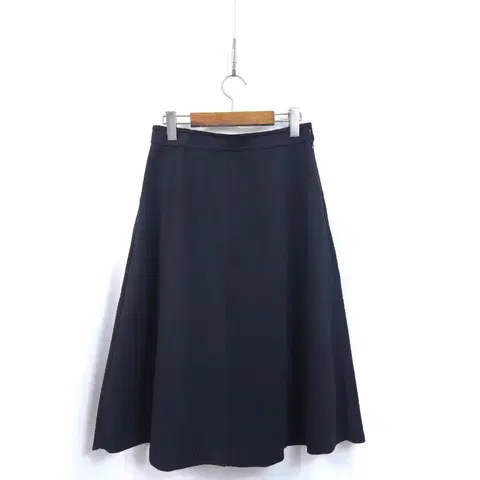 헤지스 블랙 A라인 미디 스커트