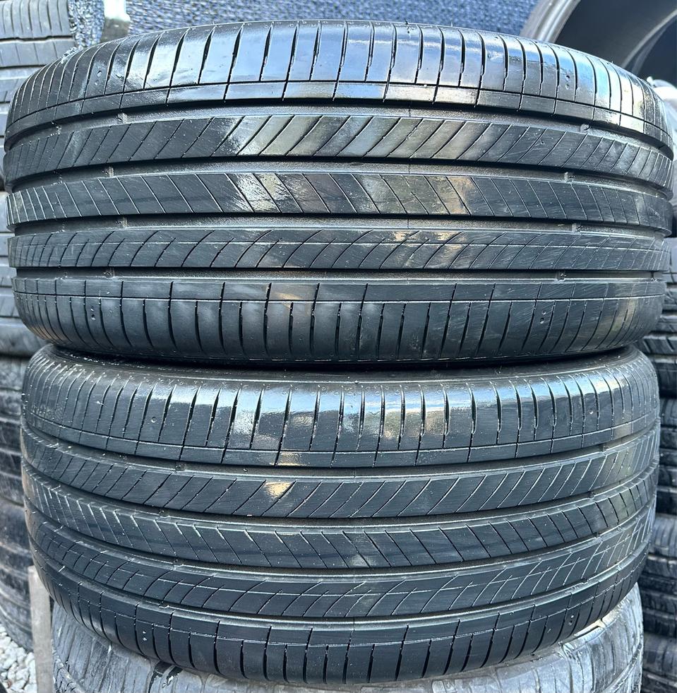 235 45 18한국중고타이어2개2354518