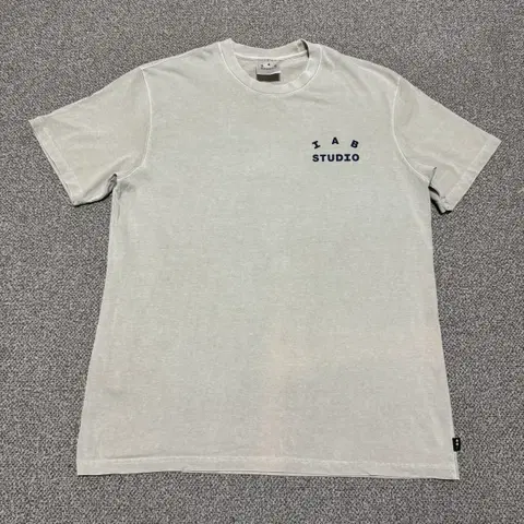 L 아이앱스튜디오 반팔