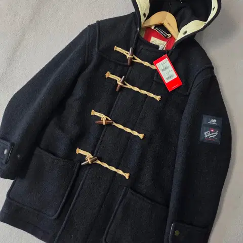 (95) 글로버올X뉴발란스 울 몬티 더플코트 남 (새상품)