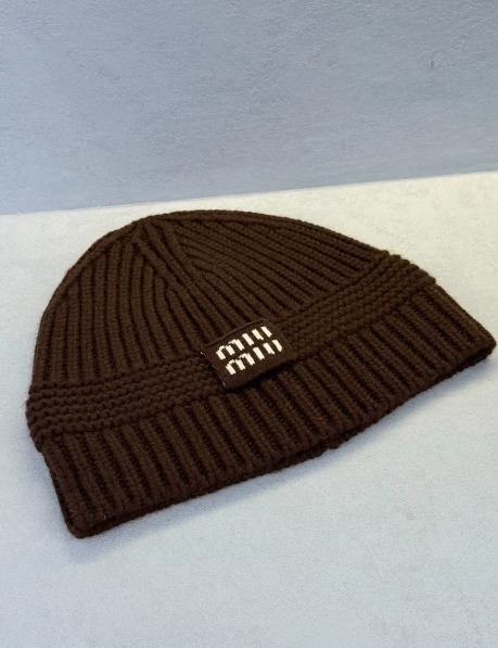 미우미우레터링 비니 니트 버킷햇