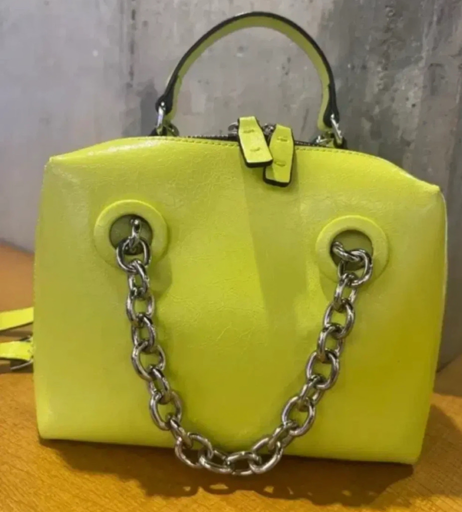 메종드지 소가죽 크로스백