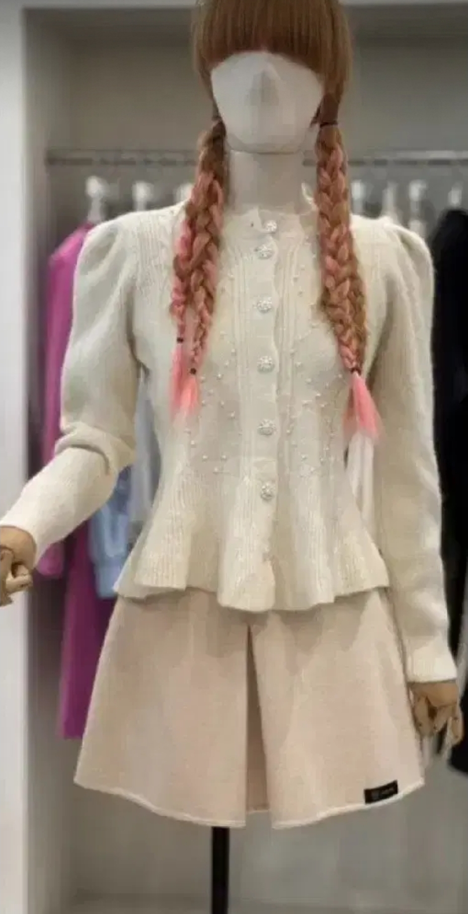 에고이스트 진주장식 글리터 펄 페플럼 가디건 free사이즈 아이보리컬러