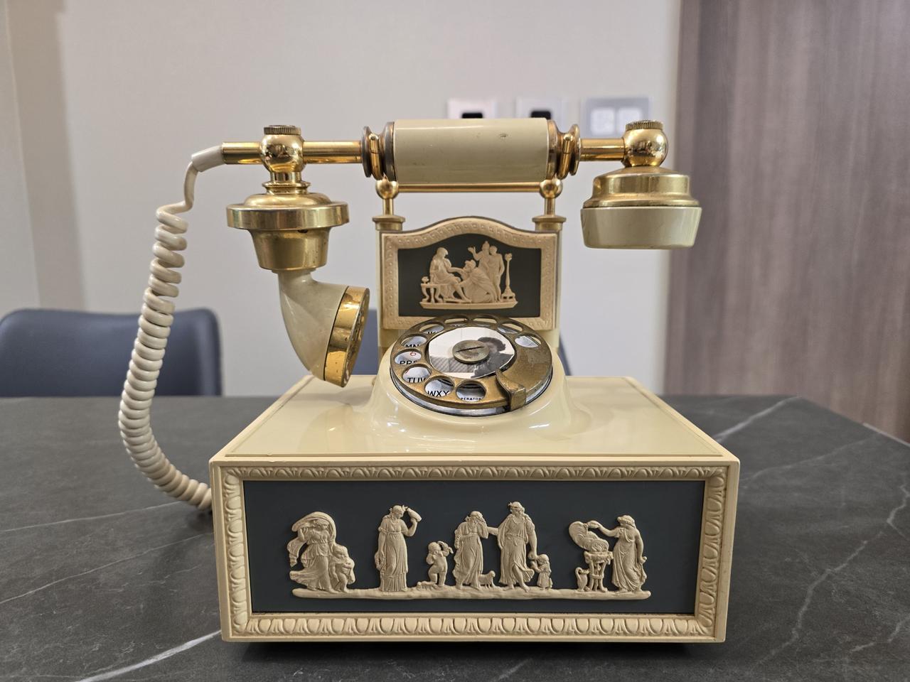 웨지우드 스타일 앤틱 전화기