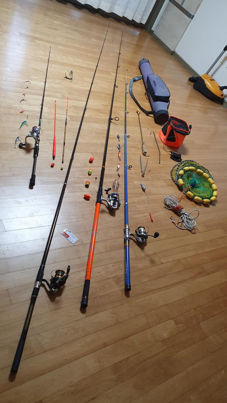 찌낚시대.낚시릴.원투낚시대.루어낚시대.루어.전자구멍찌.막대찌.살림망.두레