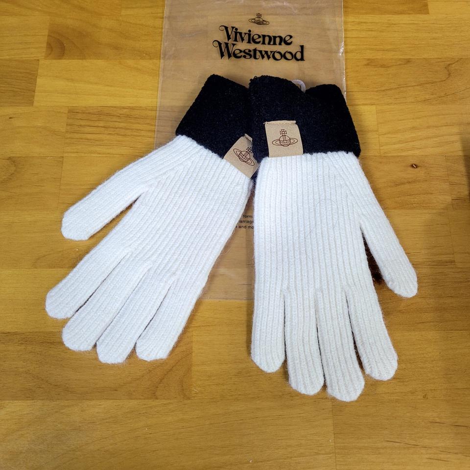 비비안웨스트우드 울100%장갑