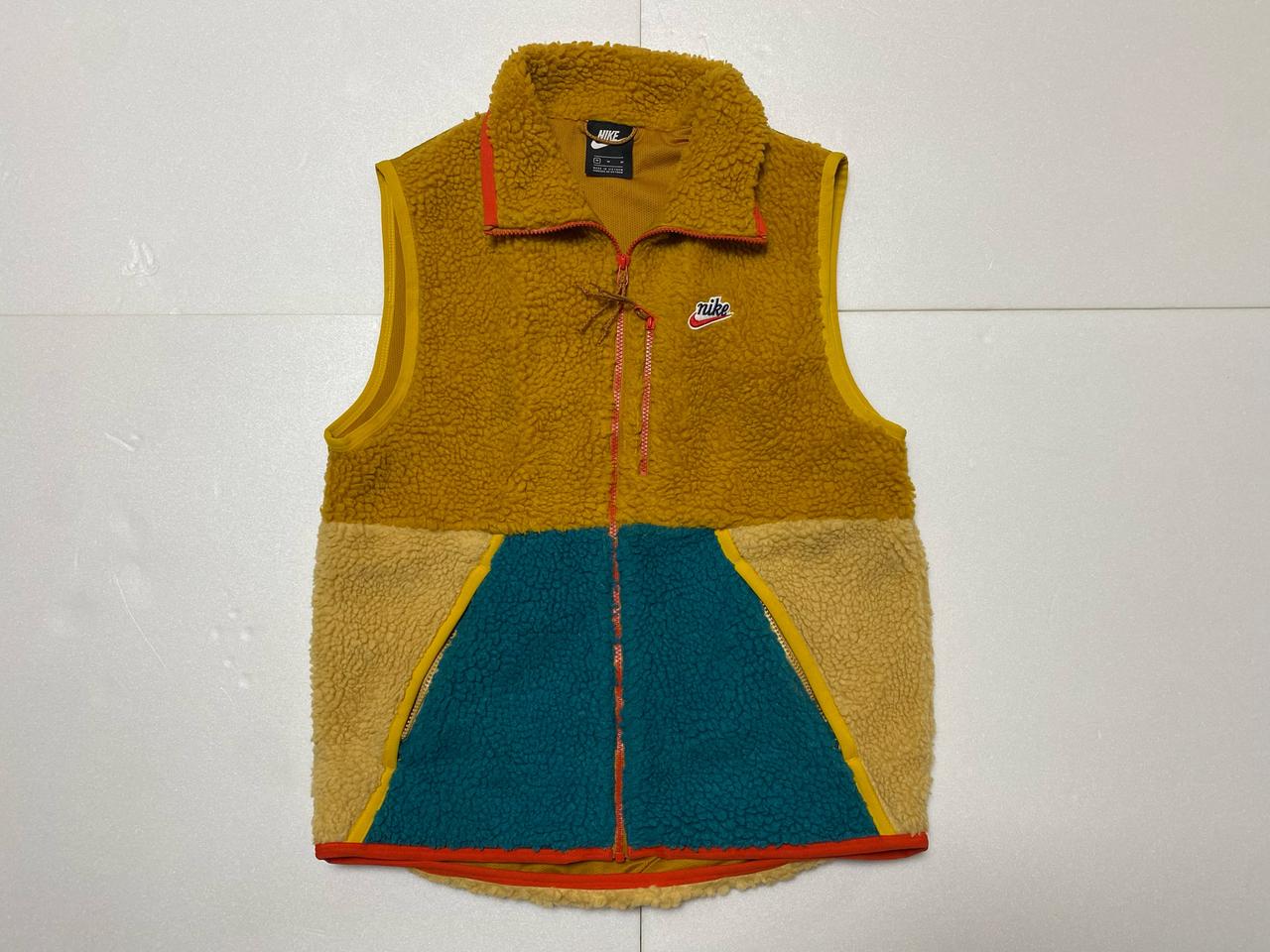 Nike 뽀글이조끼 M(95)