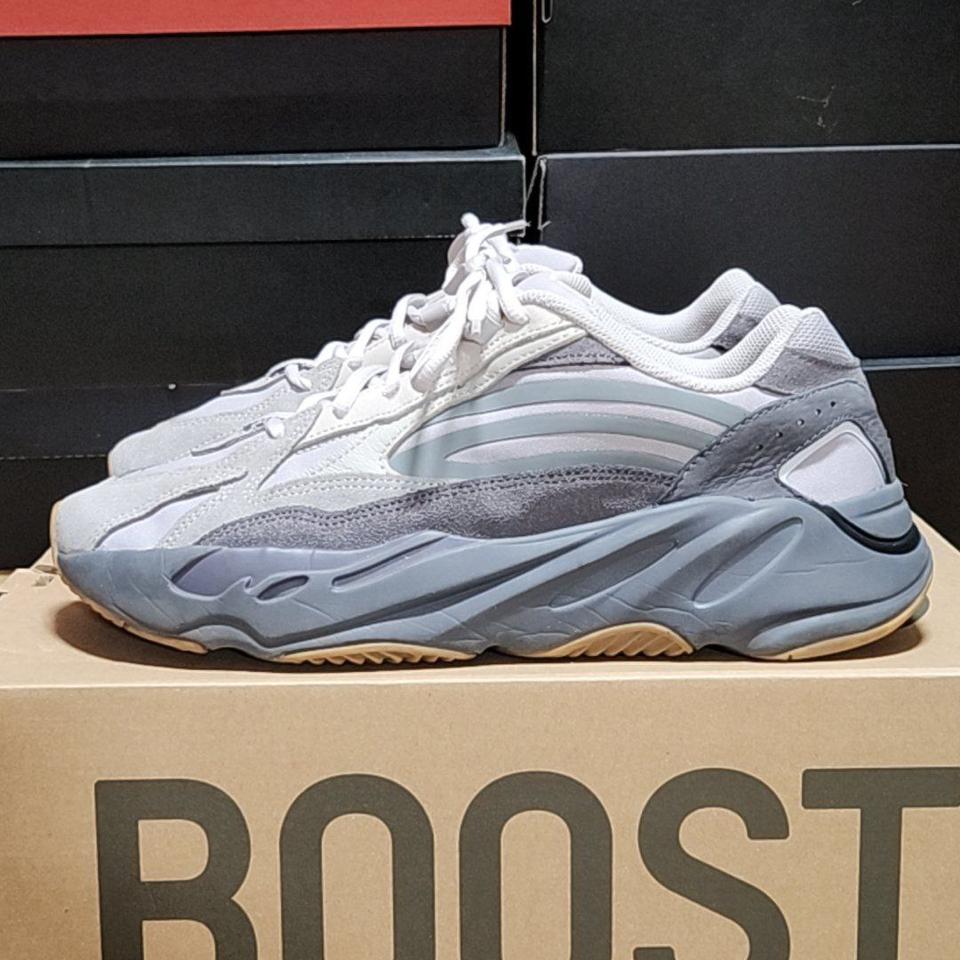 아디다스 275 이지 부스트 700 테프라