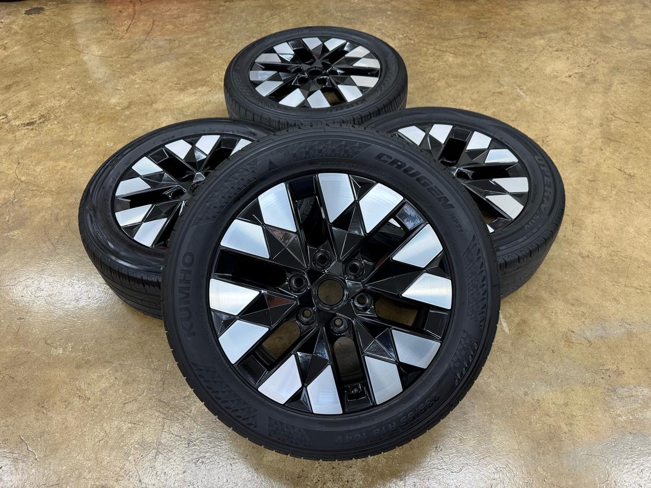 스타리아 라운지 18인치 휠타이어 팝니다