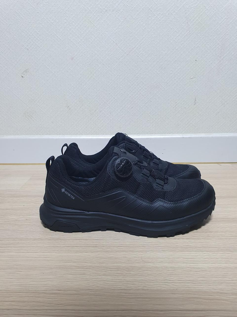 트렉스타 고어텍스 트레킹화 260