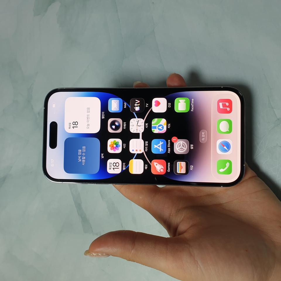 아이폰14프로 실버 128G 저렴히 판매합니다