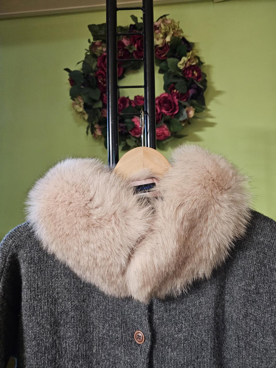 사가퍼스 천연폭스퍼 카라