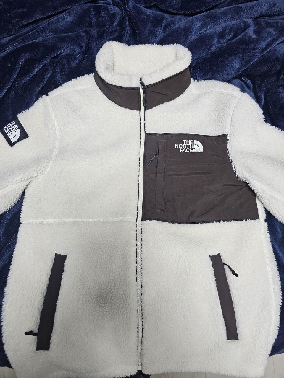 노스페이스 화이트 뽀글이 플리스 자켓 M