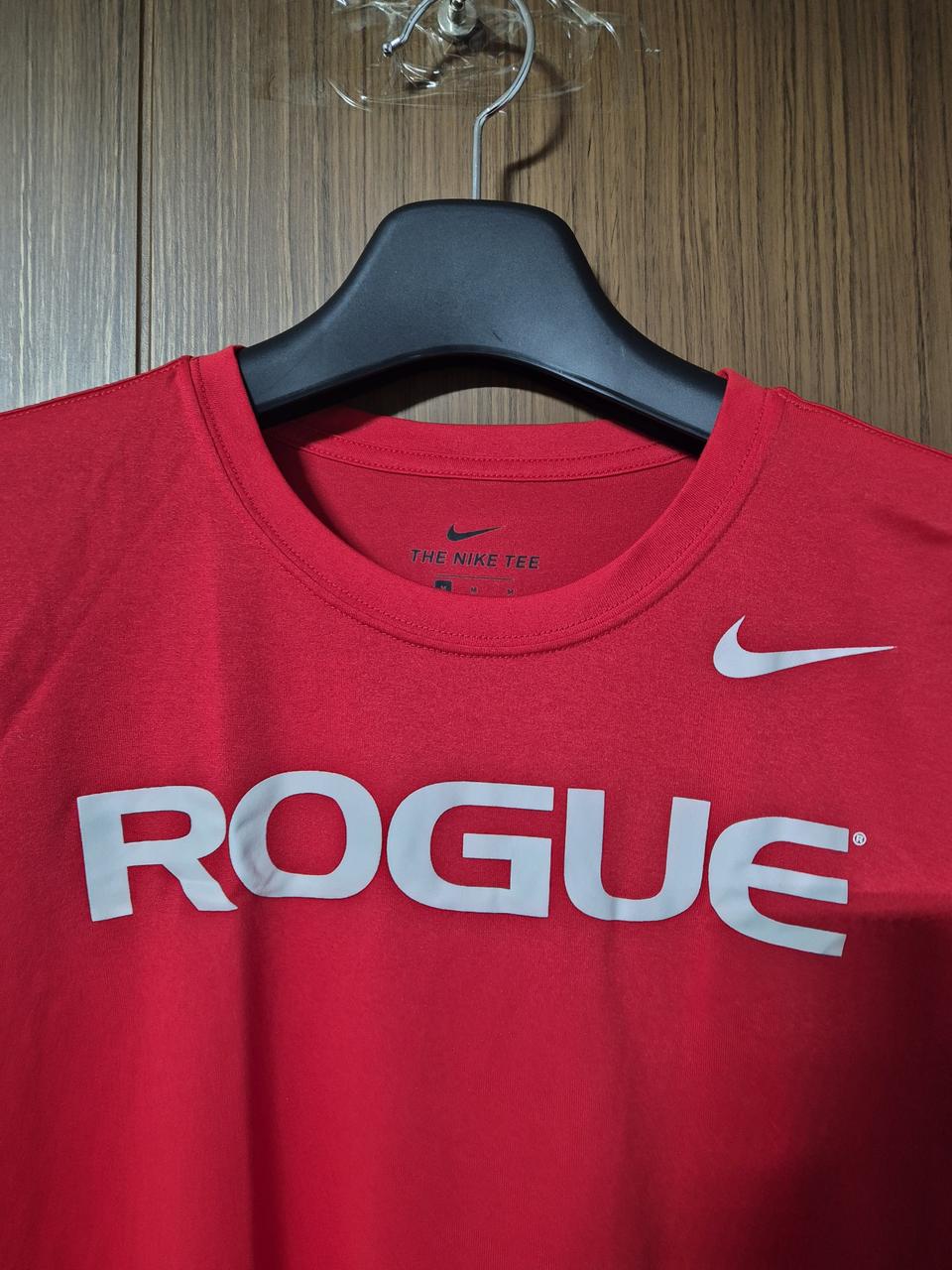 [M 100] 로그 피트니스 나이키 레전드 2.0 반팔 티셔츠 ROGUE