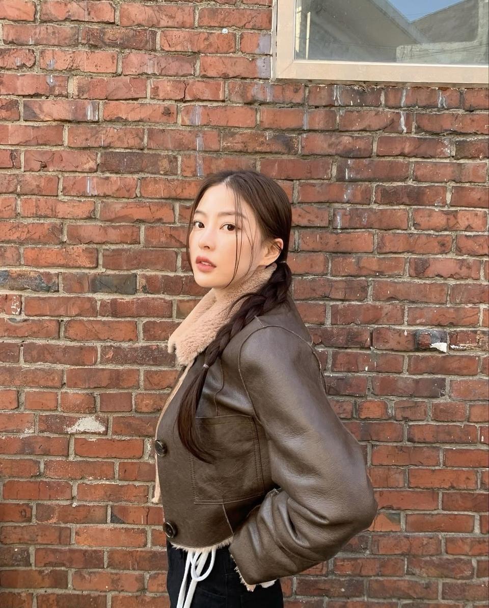 택O) [s] 낫유어로즈 숏 리버시블 레더 무스탕 브라운