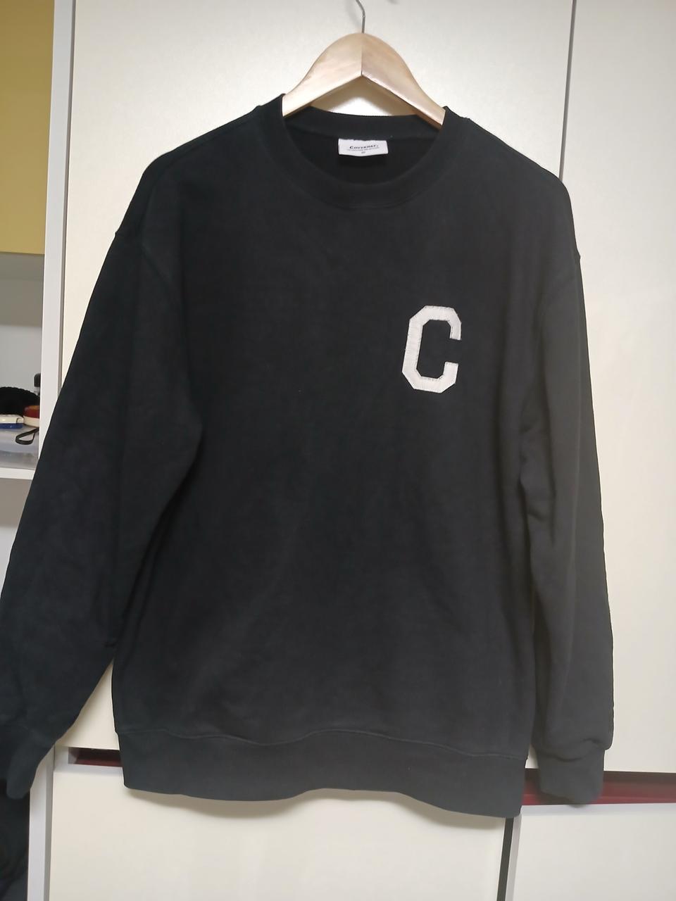 커버낫 C 로고 블랙 맨투맨 100