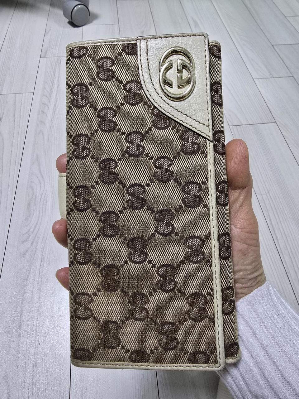 구찌 181593 장지갑 정품 운포