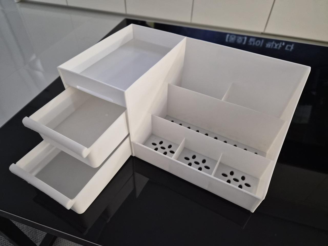 흰색 화장품 사무 정리함