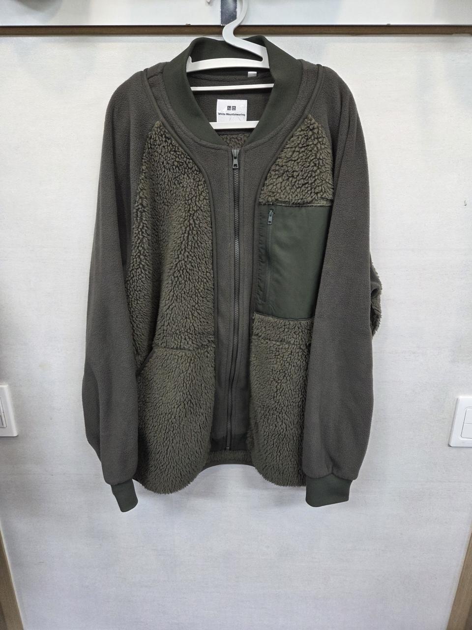 유니클로 화이트마운티니어링 플리스 자켓 xl
