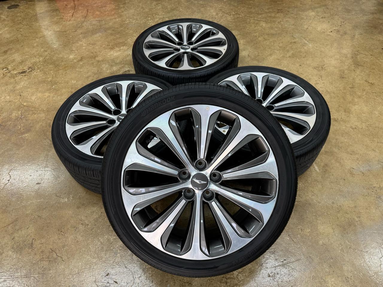 제네시스bh 오란씨 19인치 휠타이어 팝니다