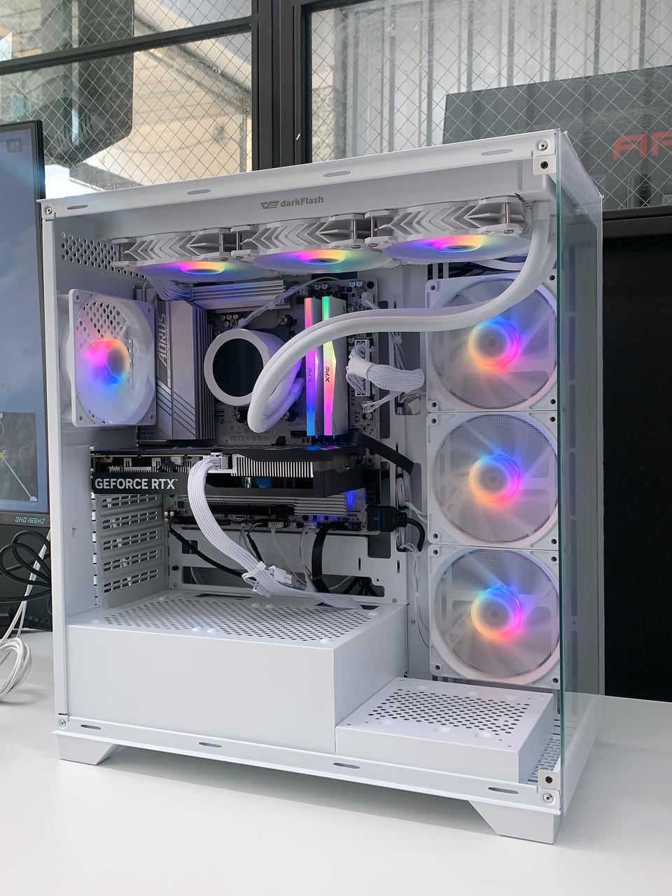 RTX5060Ti 8GB신제품 출시! 배그 스팀용 고사양 게이밍 컴퓨터 