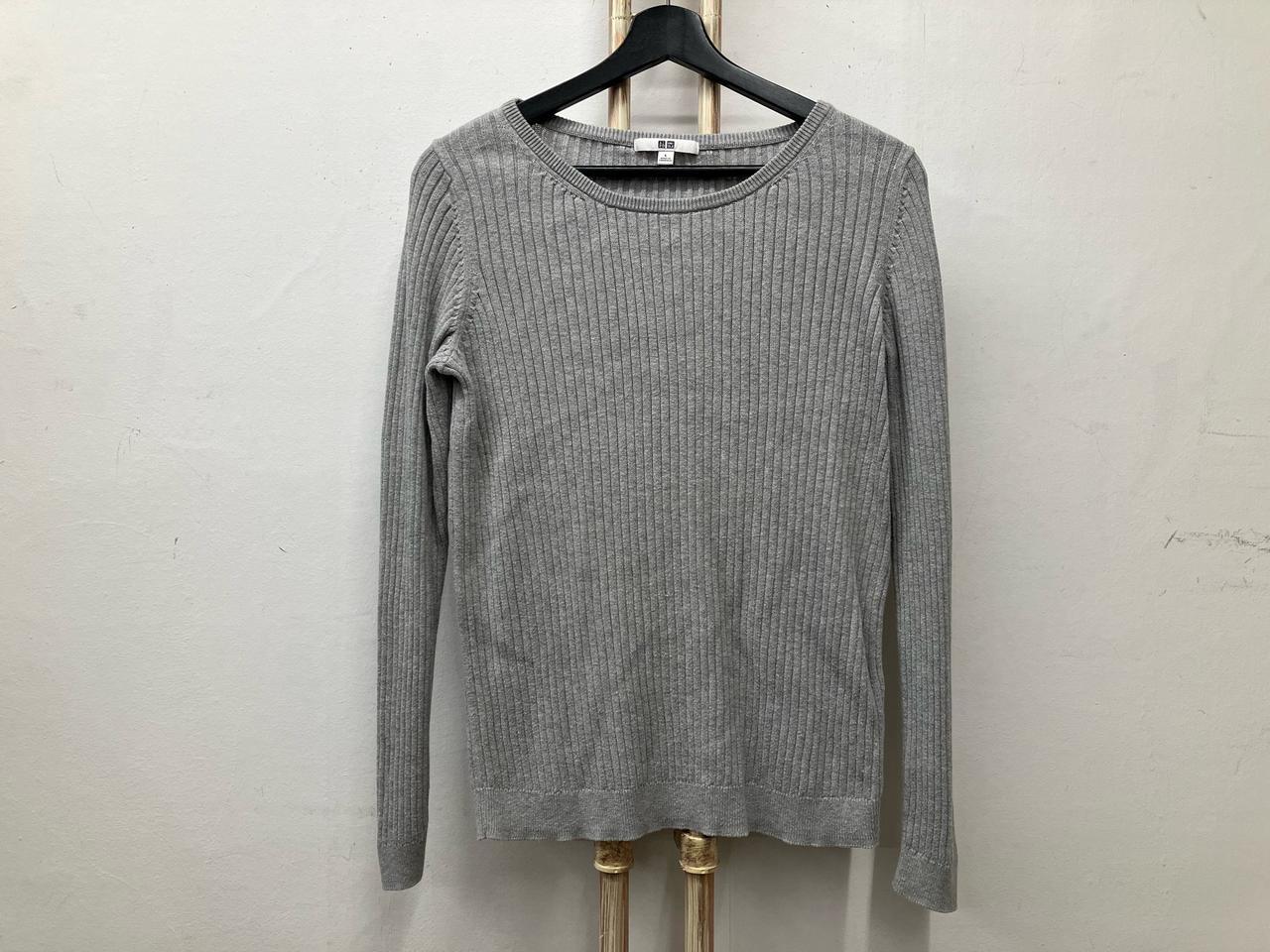 2 유니클로(UNIQLO) 니트 L