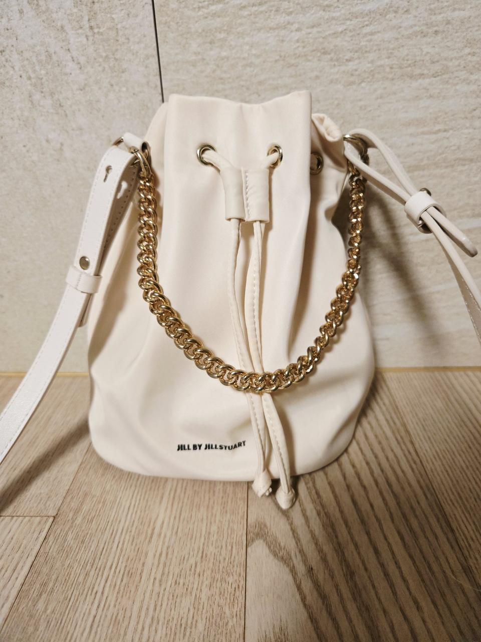 질바이질스튜어트 버킷백 크로스백