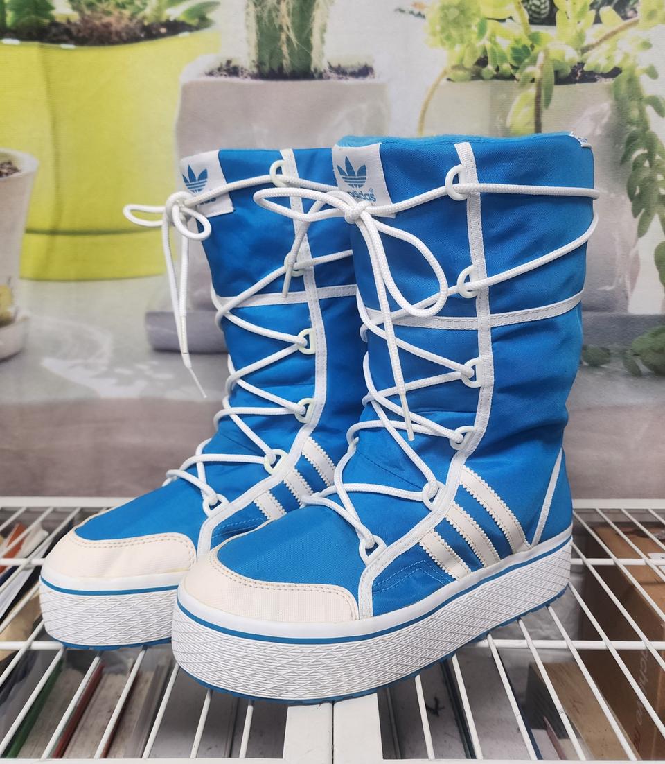 아디다스 캐쥬얼 여성 겨울부츠 225 캐쥬얼부츠 LB63